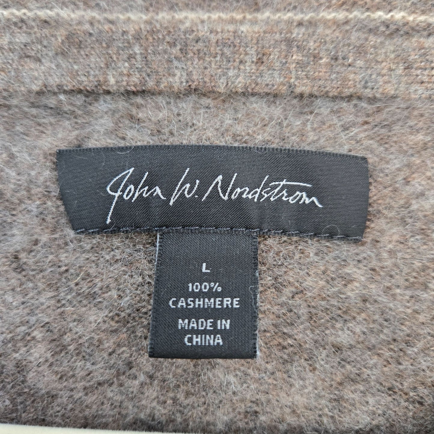 John W. Nordstrom 100% Cashmere V-Neck Sweater Size Large