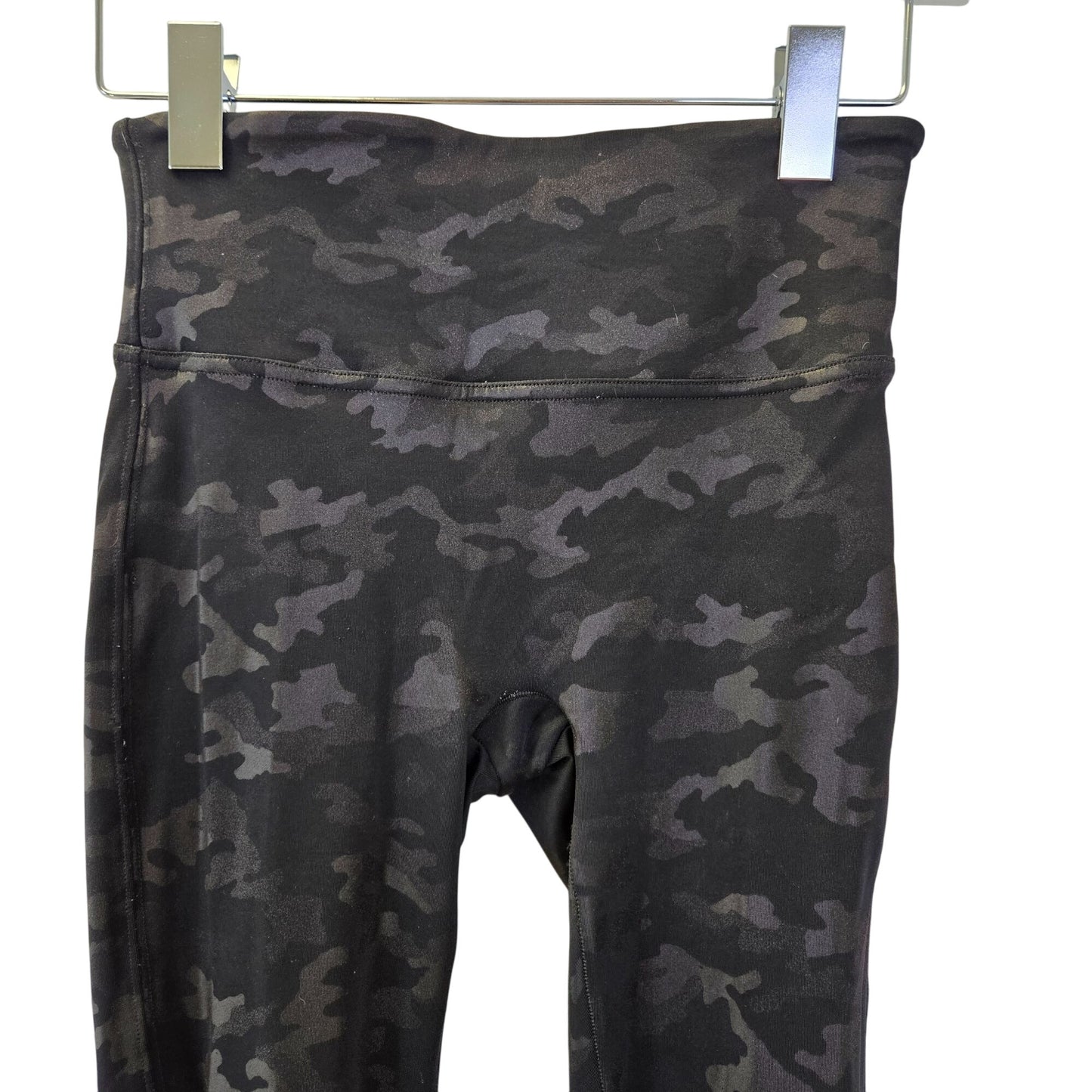 Spanx Look at Me Now Shiny Metallic Camouflage Print Leggings Size Medium