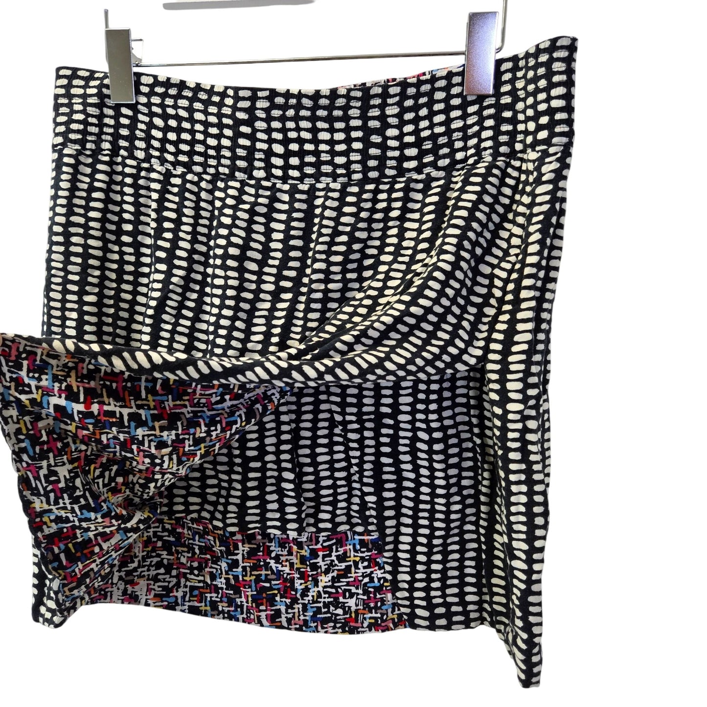 Cabi 100% Viscose Reversible Faux Wrap Graphic Print Mini Skirt Size Large (est)