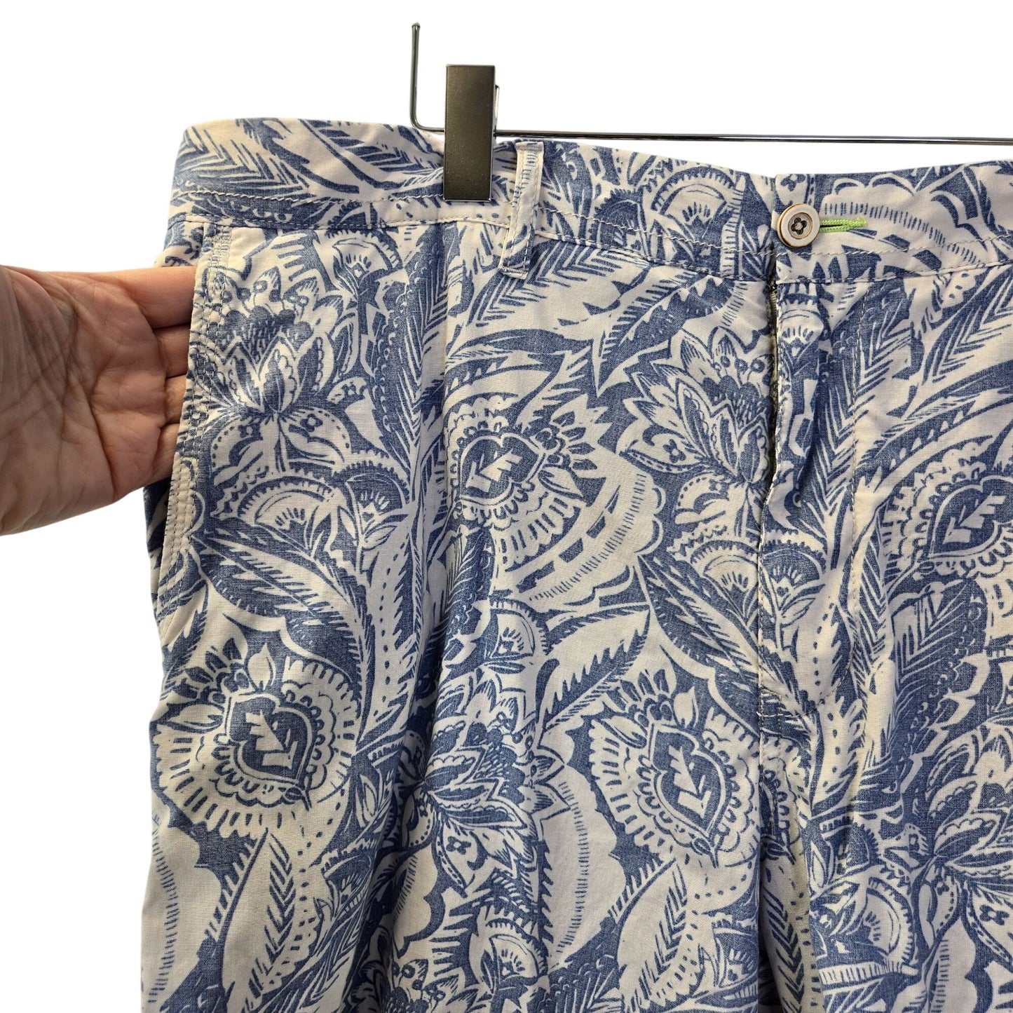 Tommy Bahama Floral Print Cotton Shorts Size 42