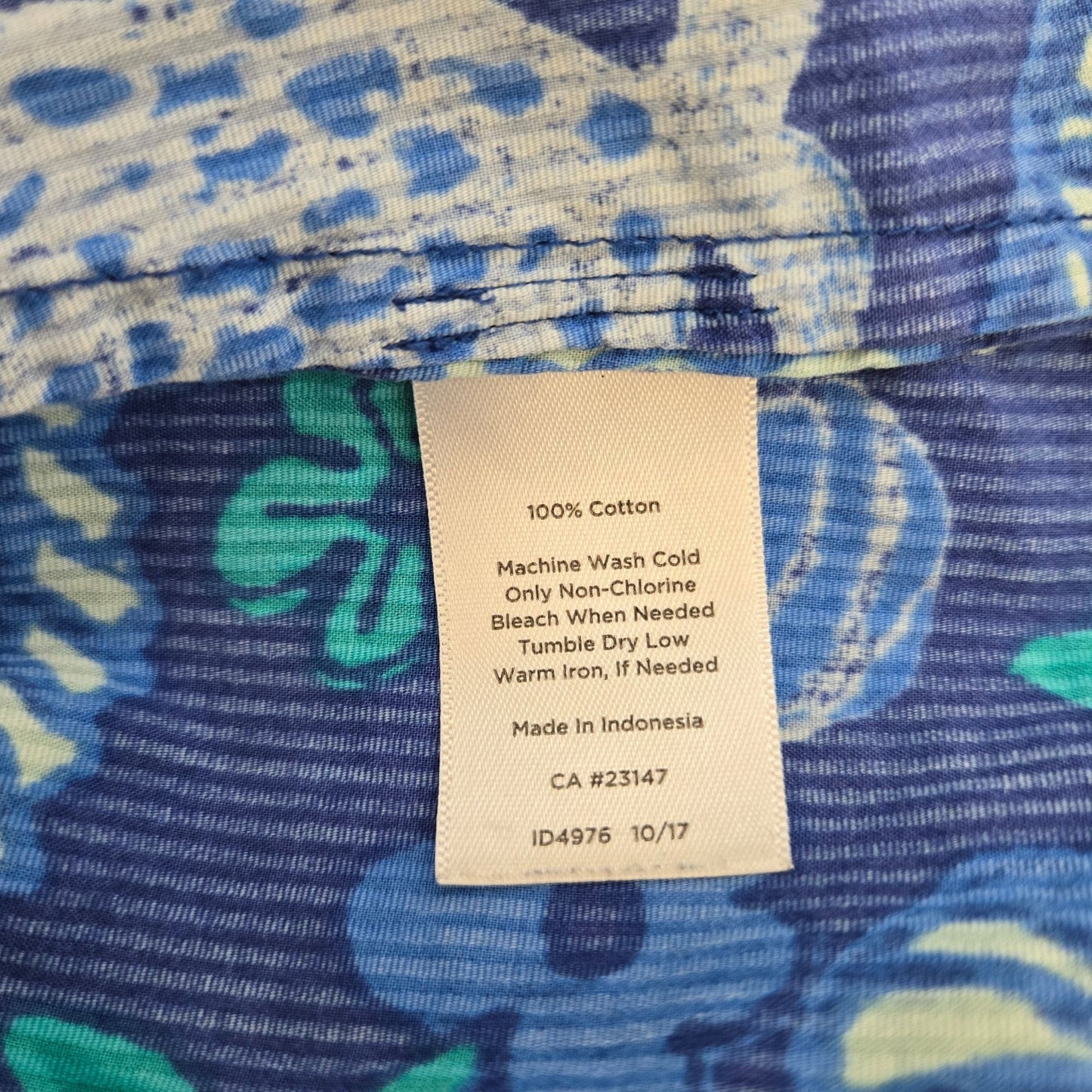 Talbots Fish Print Half Button Textured Popover Blouse Size Large