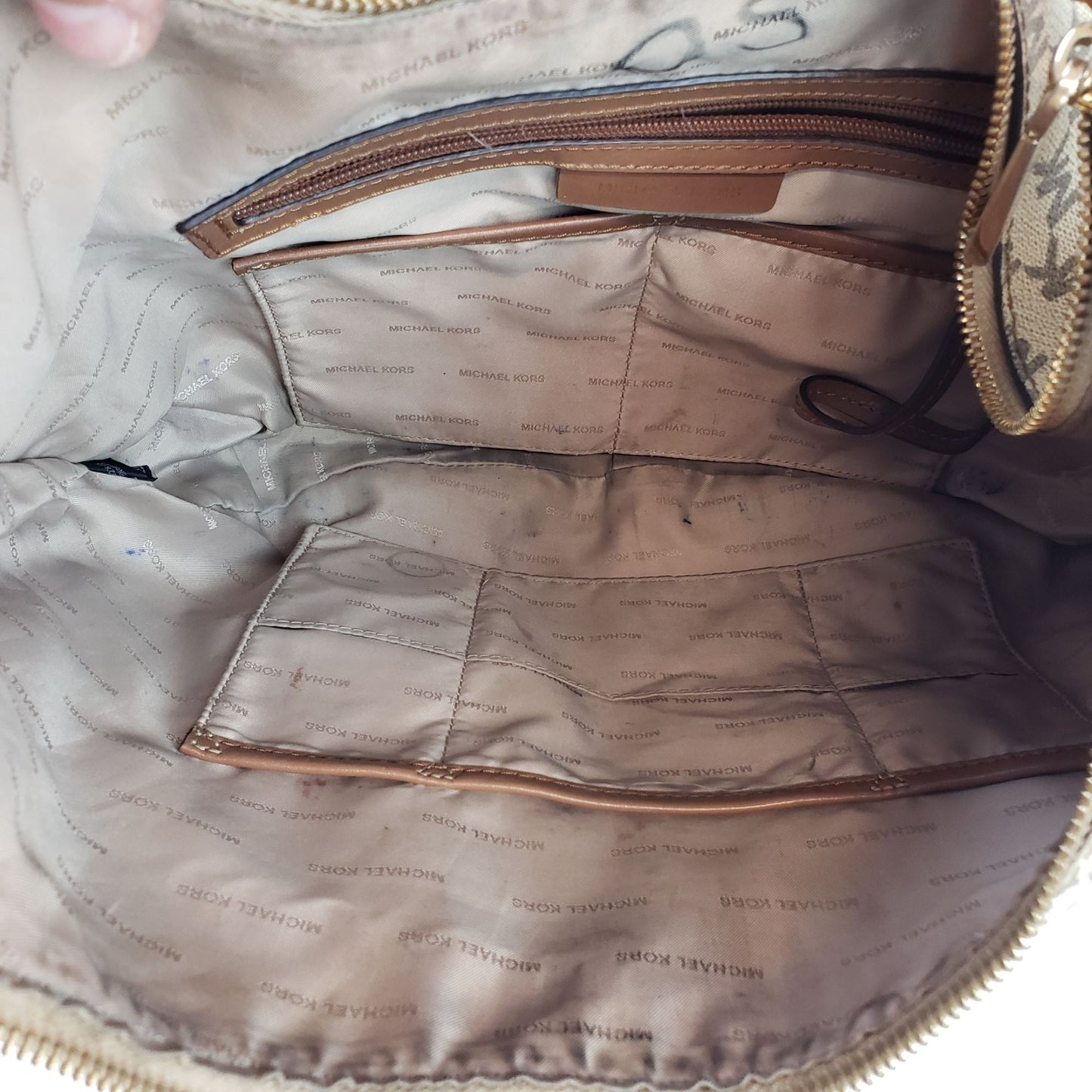 Michael Kors Lauren Signature Large Shoulder Hobo Handbag