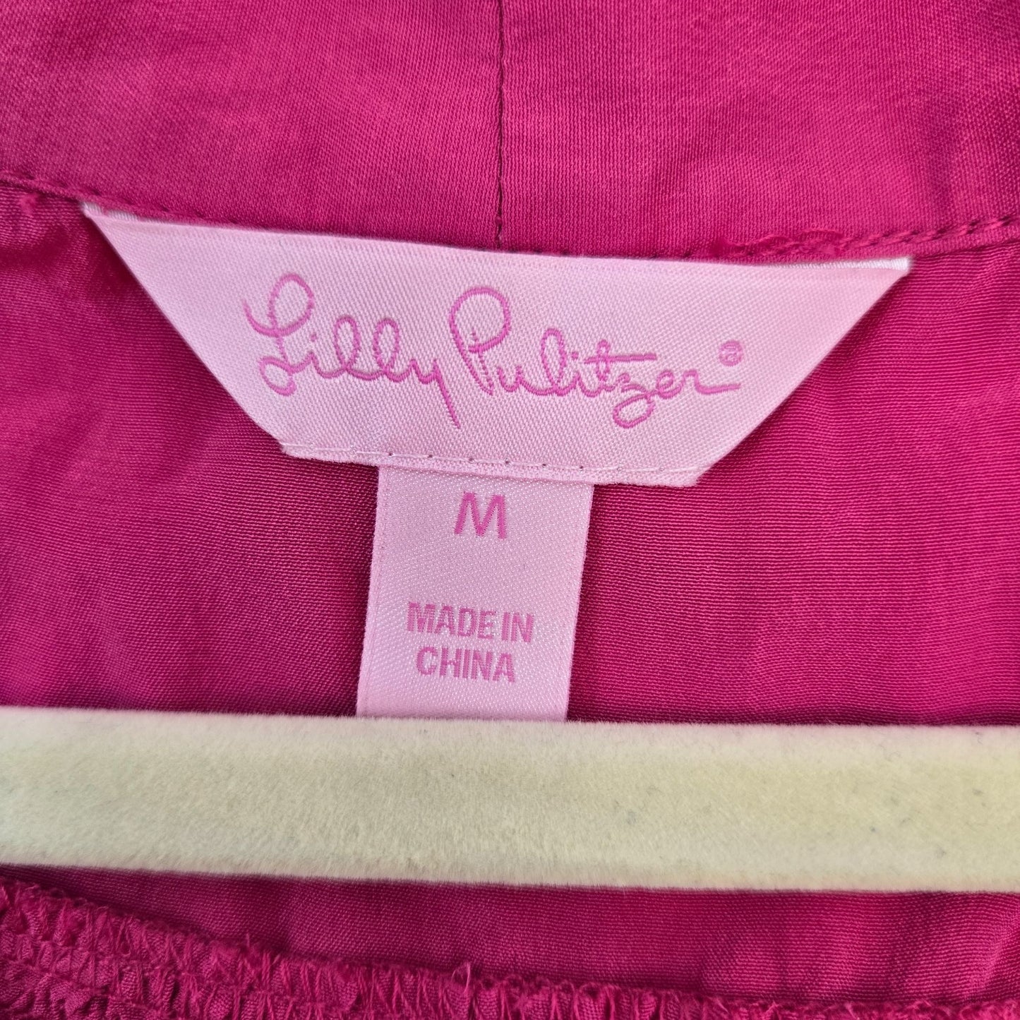 Lilly Pulitzer 100% Silk Button Down Tie Neck Sleeveless Blouse Size Medium