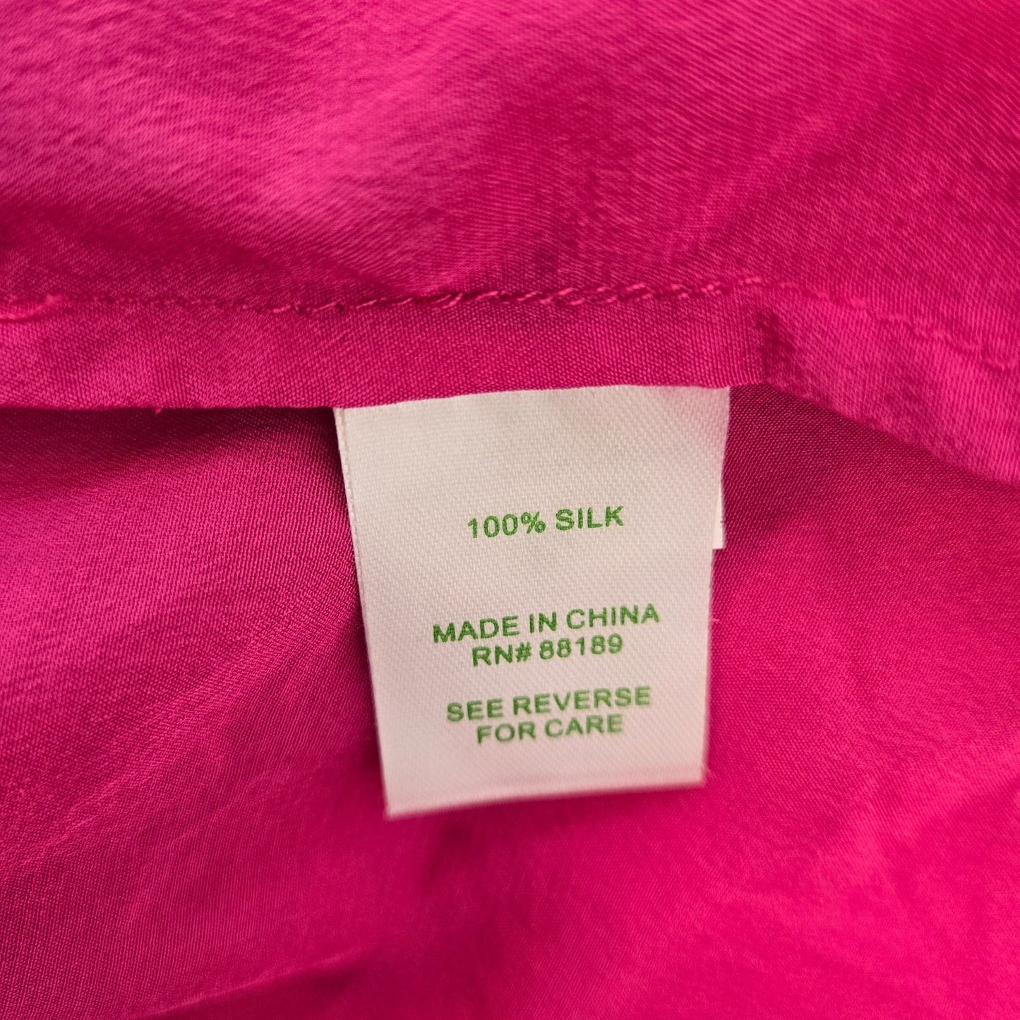 Lilly Pulitzer 100% Silk Button Down Tie Neck Sleeveless Blouse Size Medium
