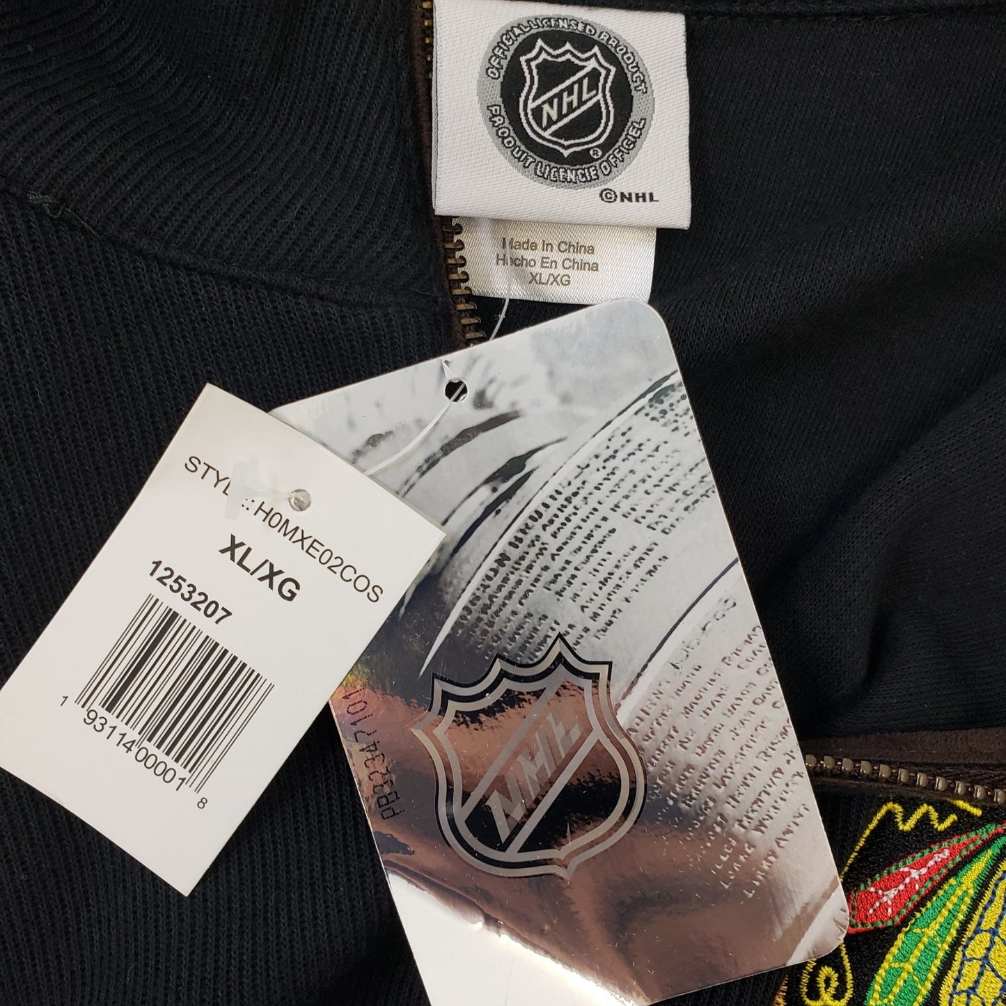 NWT NHL Chicago Blackhawks Quarter Zip Sweater Size XL