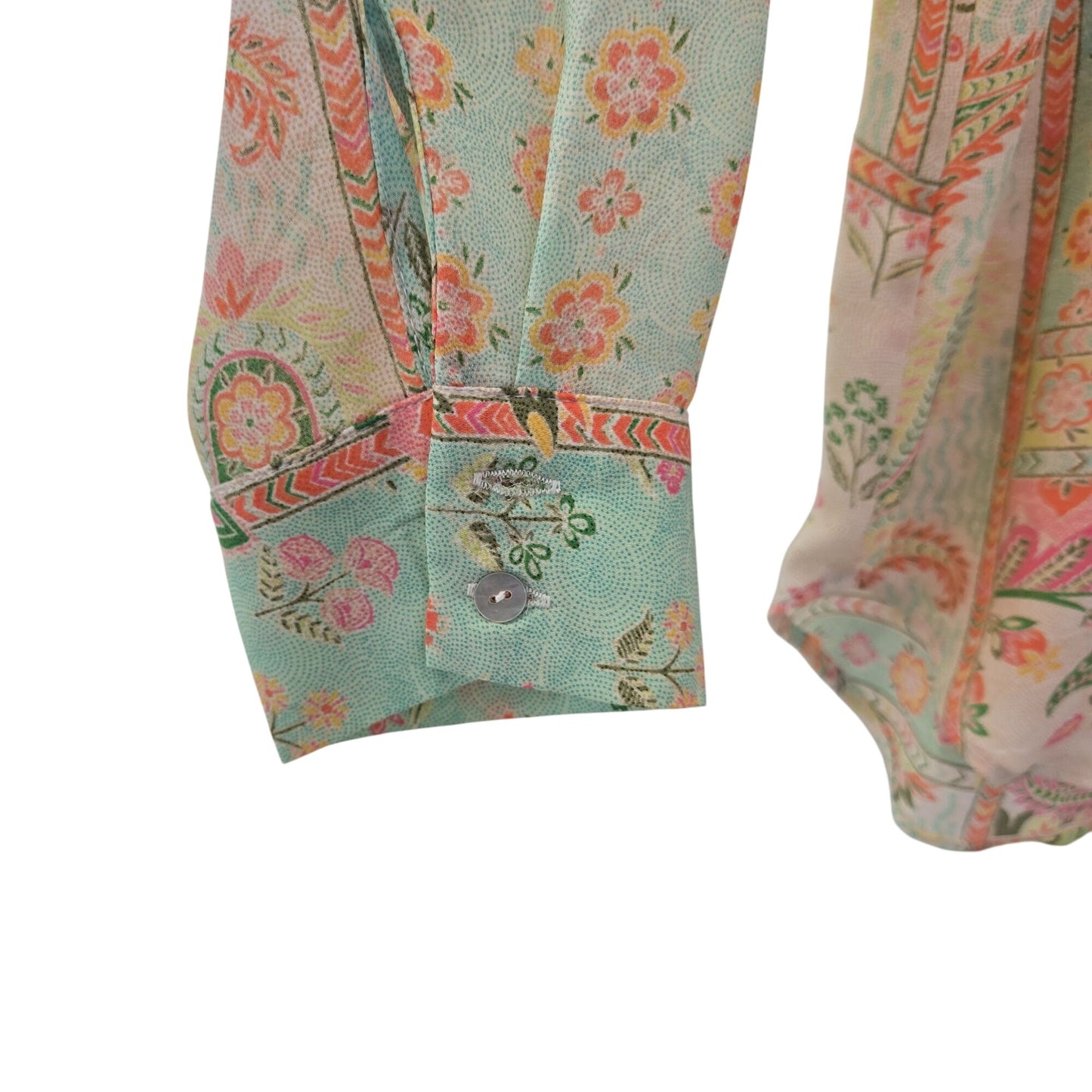 Rose + Olive Floral and Paisley Print Button Down Blouse Size Medium