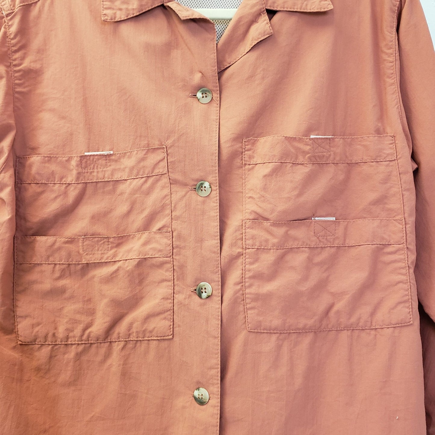 TravelSmith Button Down Activewear Shirt Size XS