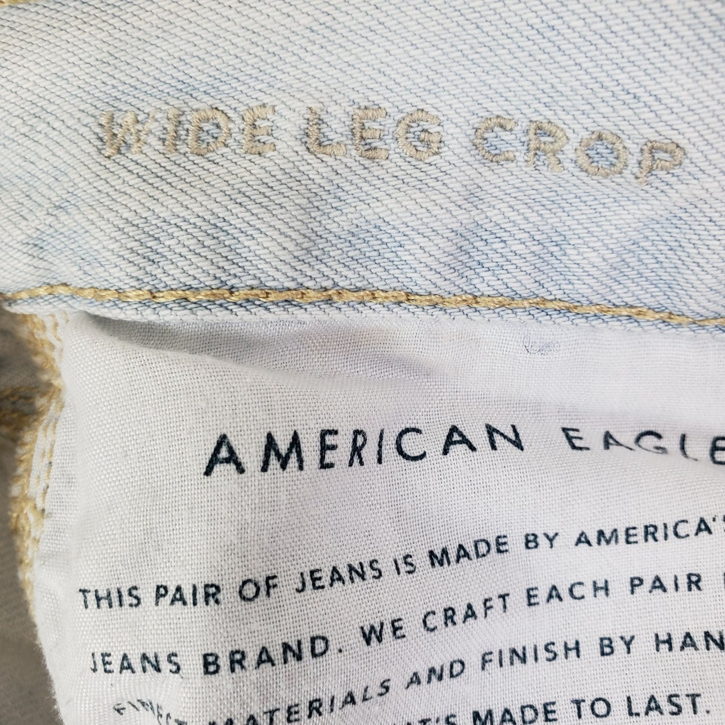 American Eagle Wide Leg Crop Raw Hem Button Fly Jeans Size 4