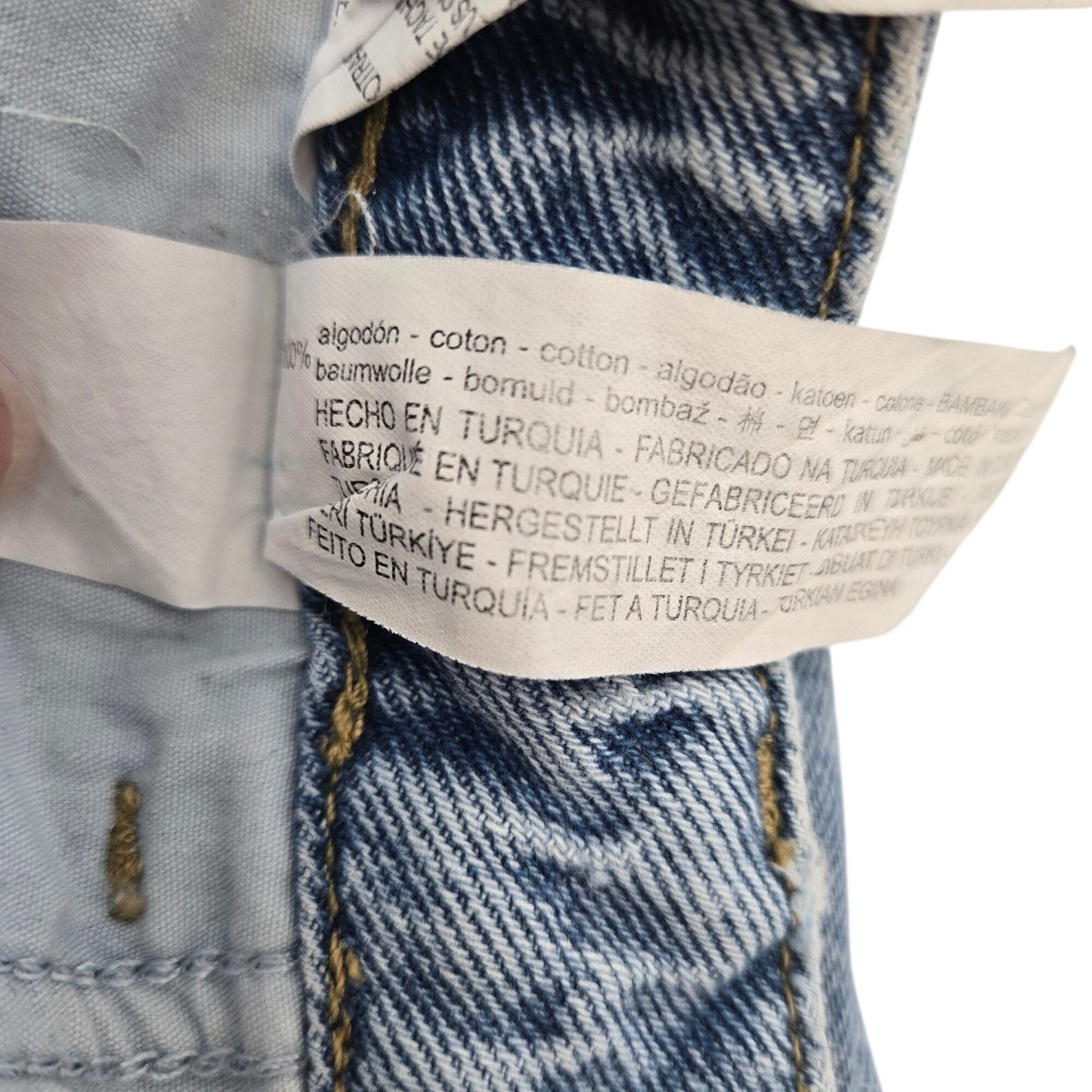 Zara Straight Leg High Rise Raw Hem Jeans Size 8