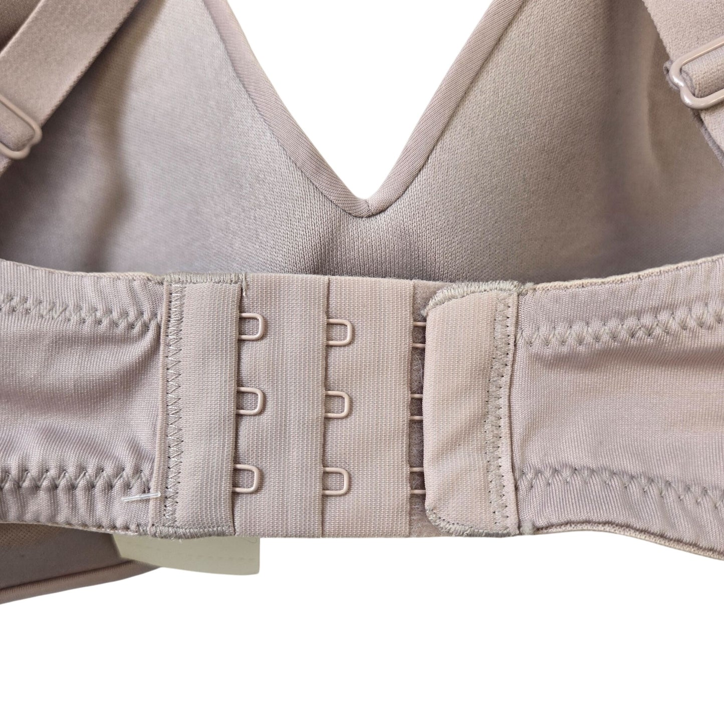 NWT Maidenform Self Expressions Wireless Padded Bra Size 36DD