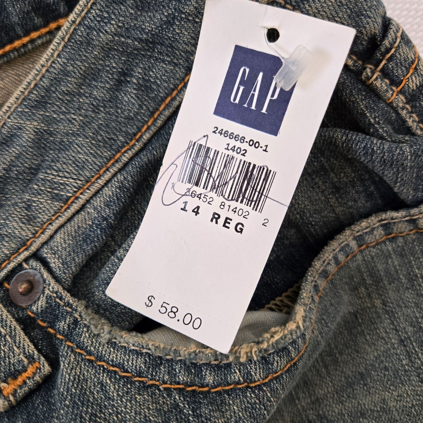 NWT Gap Boot Cut Jeans in Dark Vintage Size 14