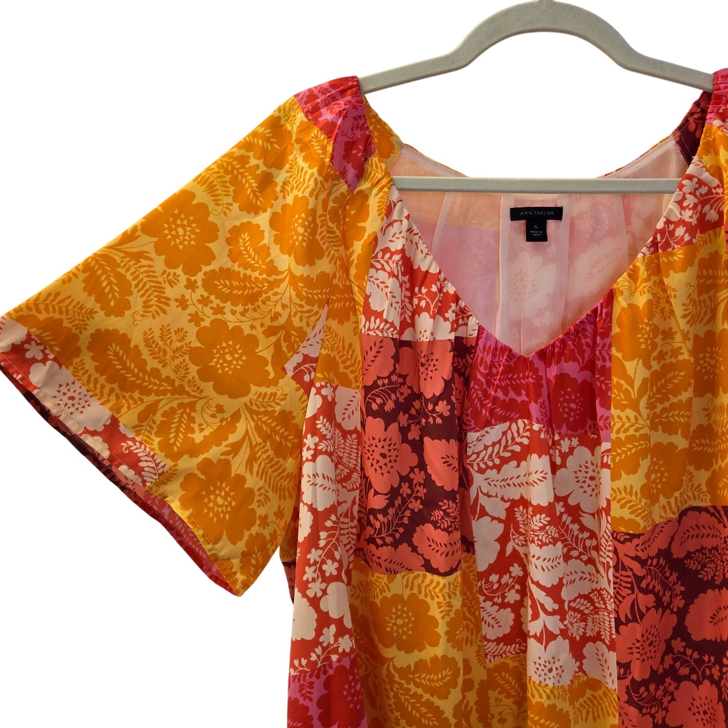 Ann Taylor Floral V-Neck Blouse Size XL