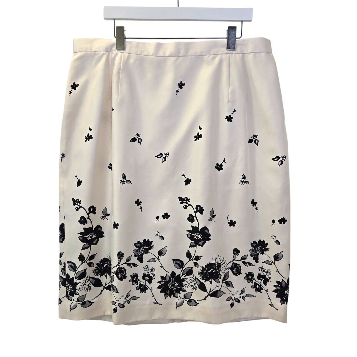 NWT Lord & Taylor 100% Silk Floral Pencil Skirt Size 22W