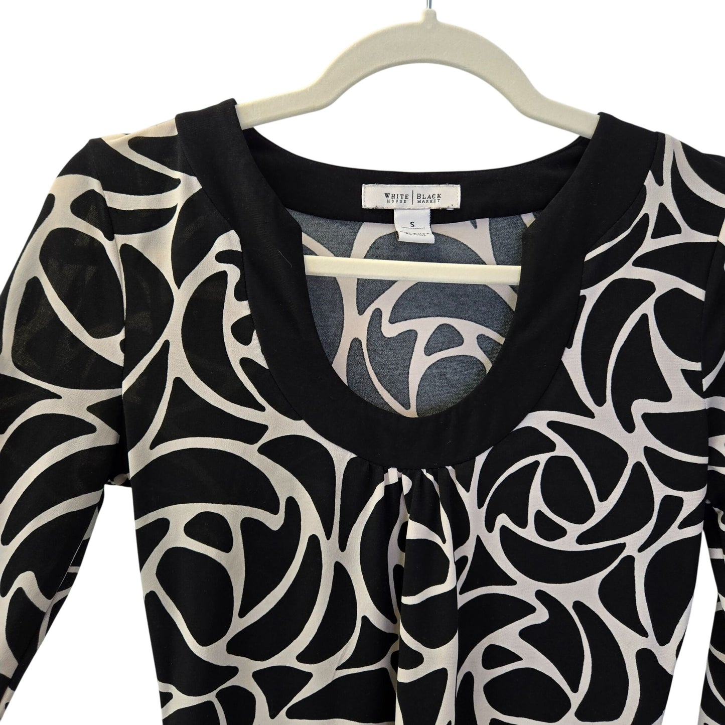 White House Black Market Graphic Print Flare Sleeve Top Size Small
