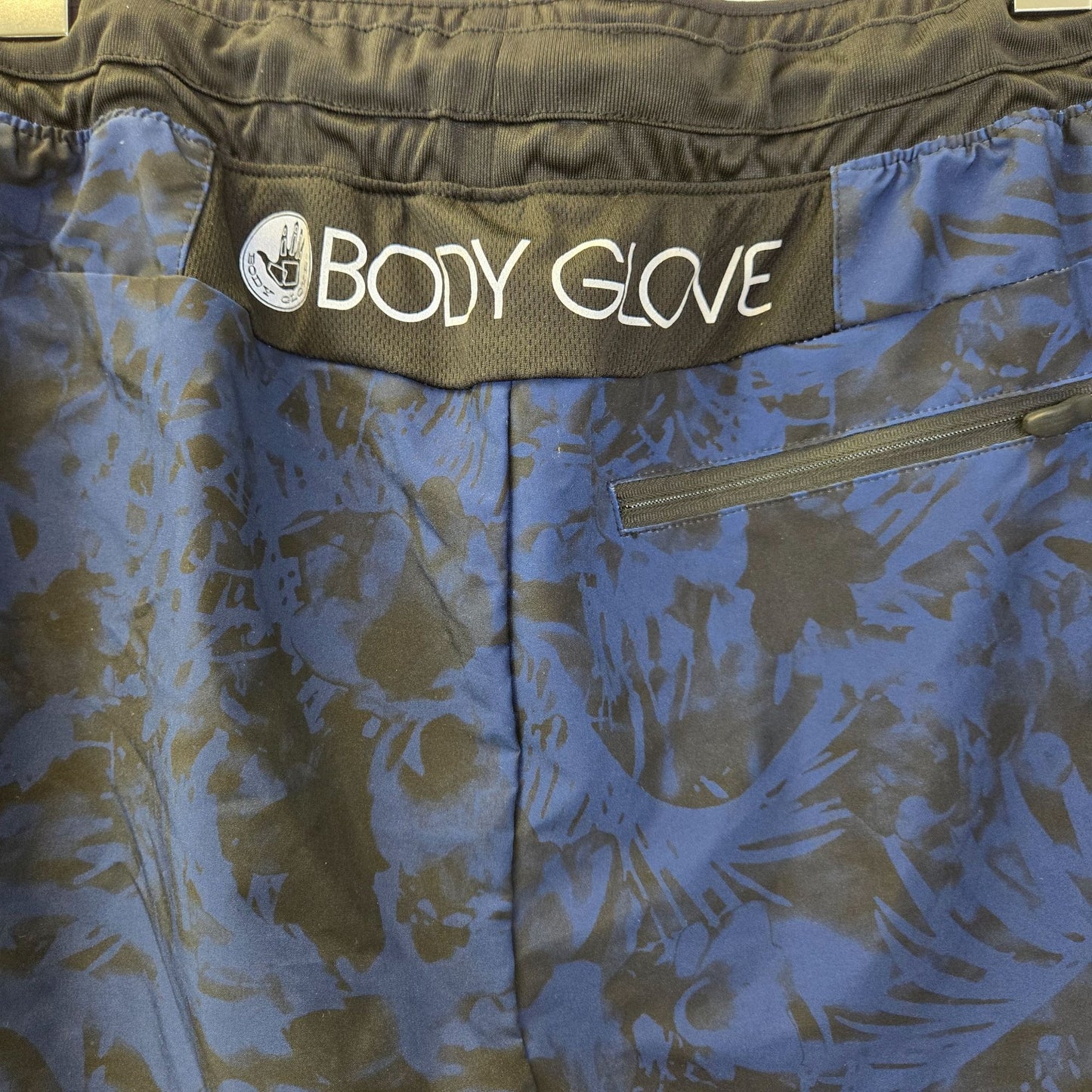 Body Glove Dual Layer Print 2-in-1 Hybrid Activewear Shorts Size Large