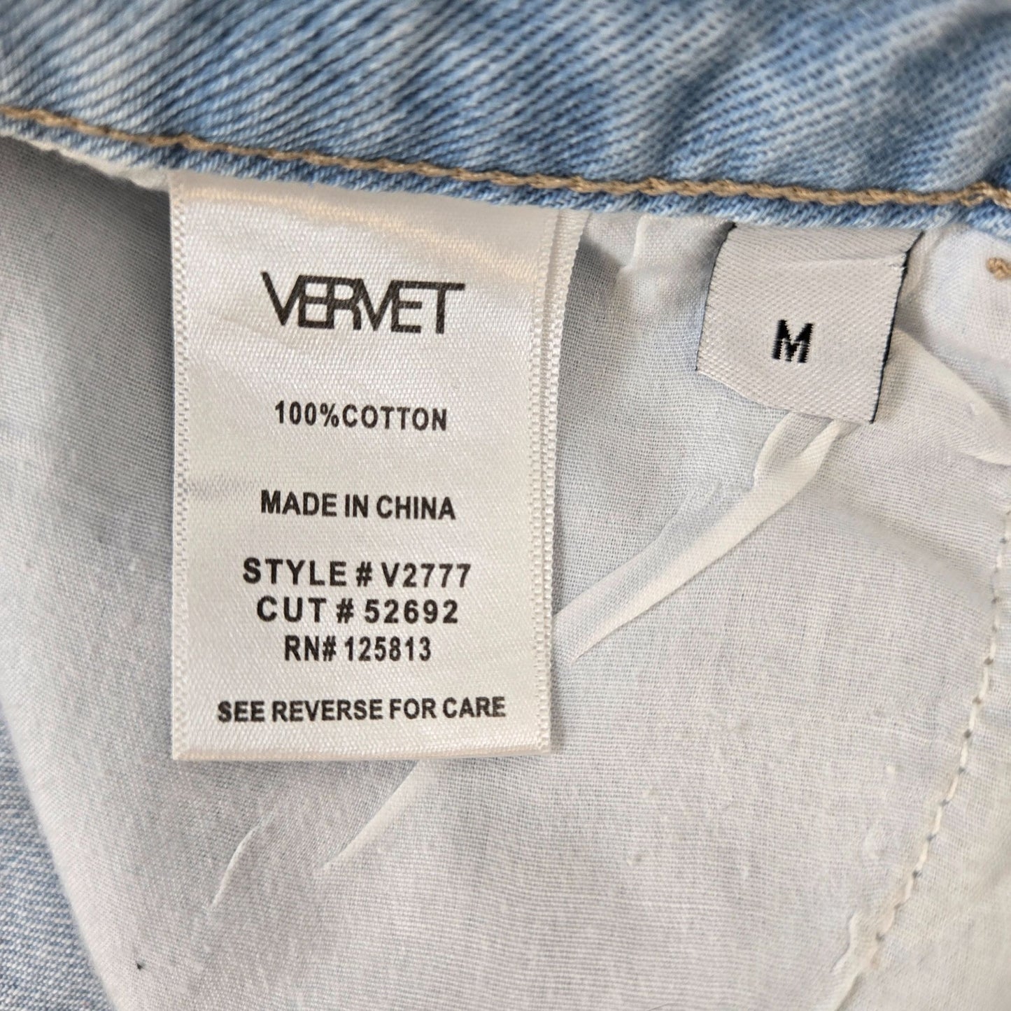 Vervet High Rise Two Tone Distressed Jeans Shorts Size Medium
