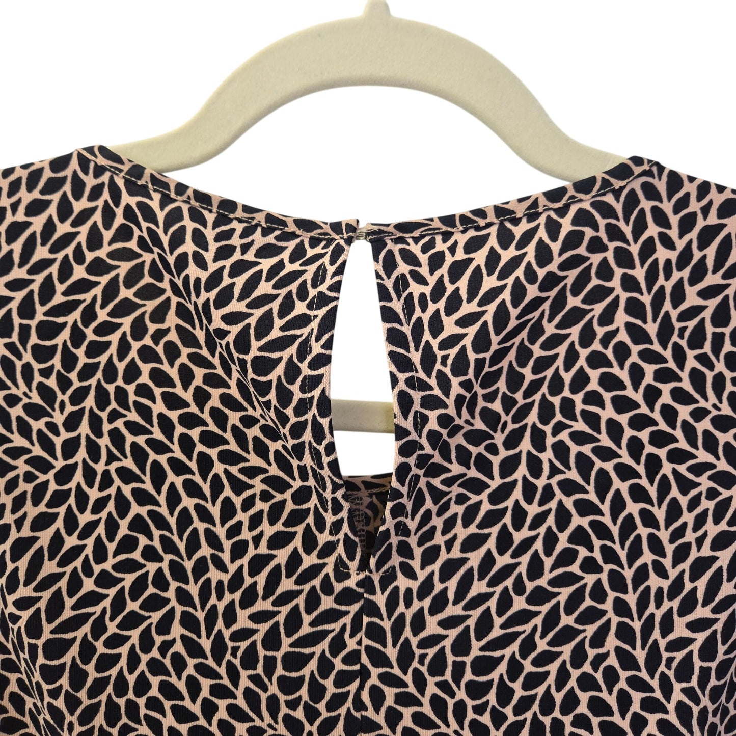 Ann Taylor Graphic Leaf Print Ruffle Front Blouse Size Medium