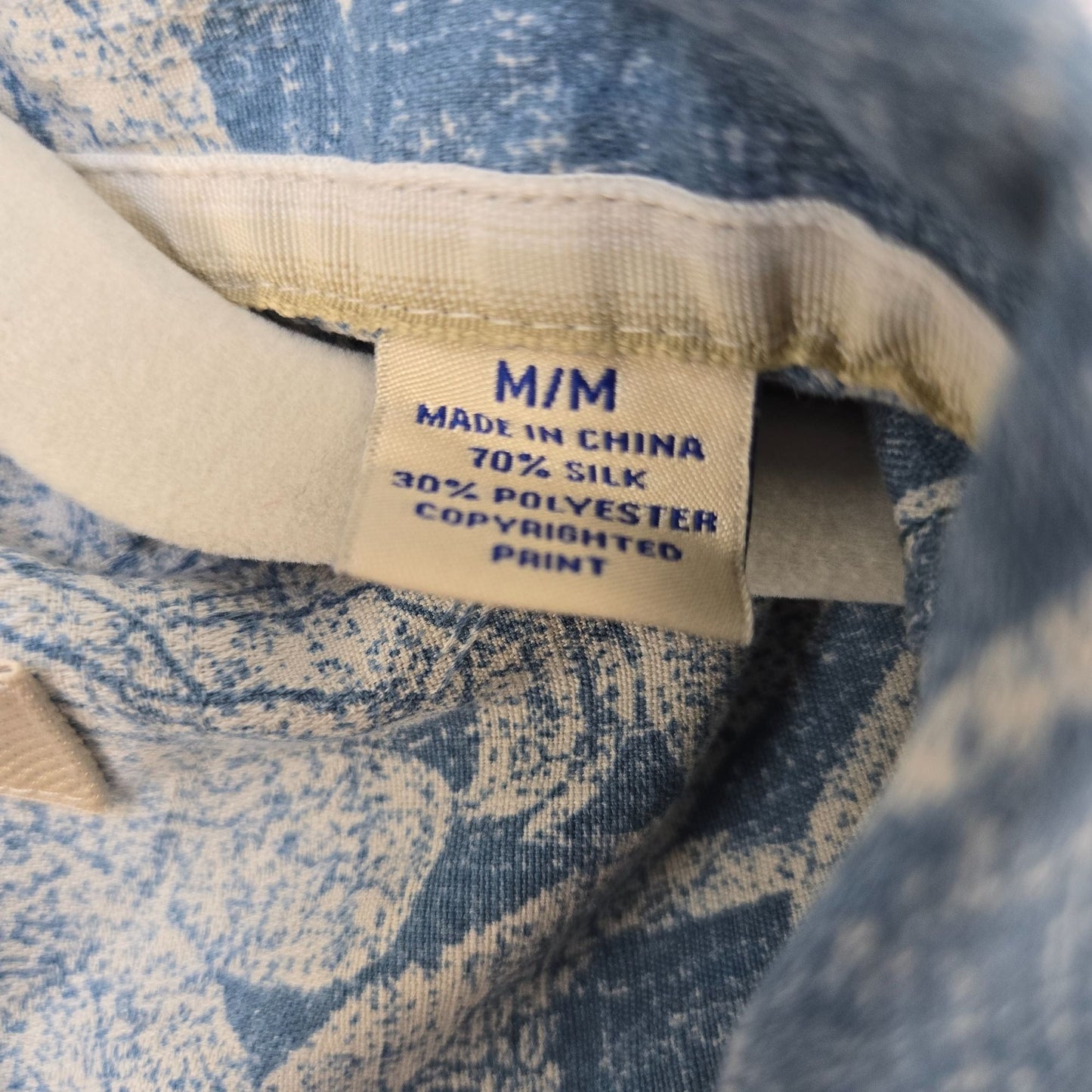 Tommy Bahama Silk Blend Tropical Print Button Down Shirt Size Medium