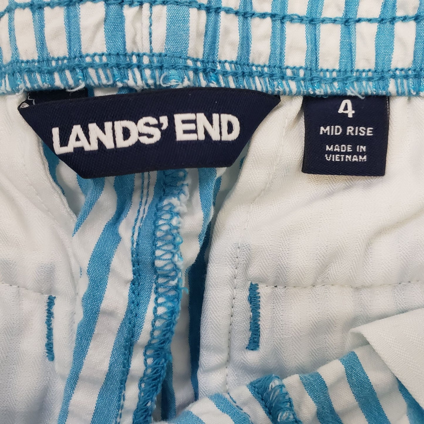 Lands' End Striped Seersucker Mid-Rise Shorts Size 4