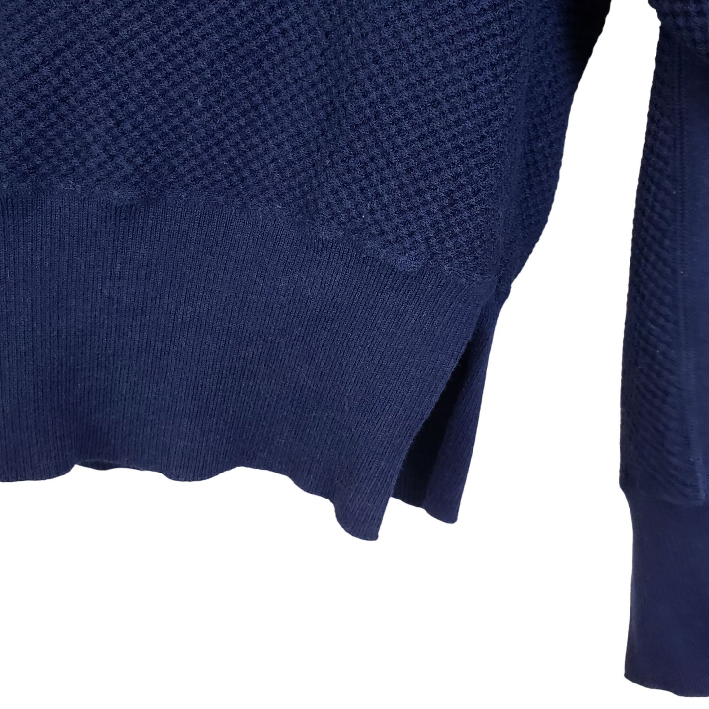 Vince Silk & Wool Blend Waffle Knit V-Neck Sweater Size Medium