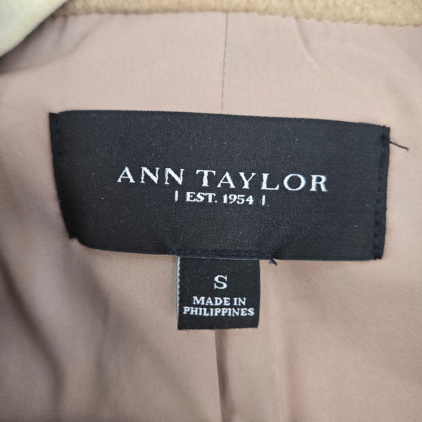 Ann Taylor 100% Wool Chesterfield Camel Coat Size Small
