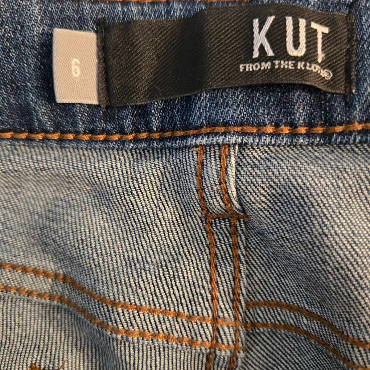 Kut from the Kloth Catherine Boyfriend Cuffed Jean Shorts Size 6