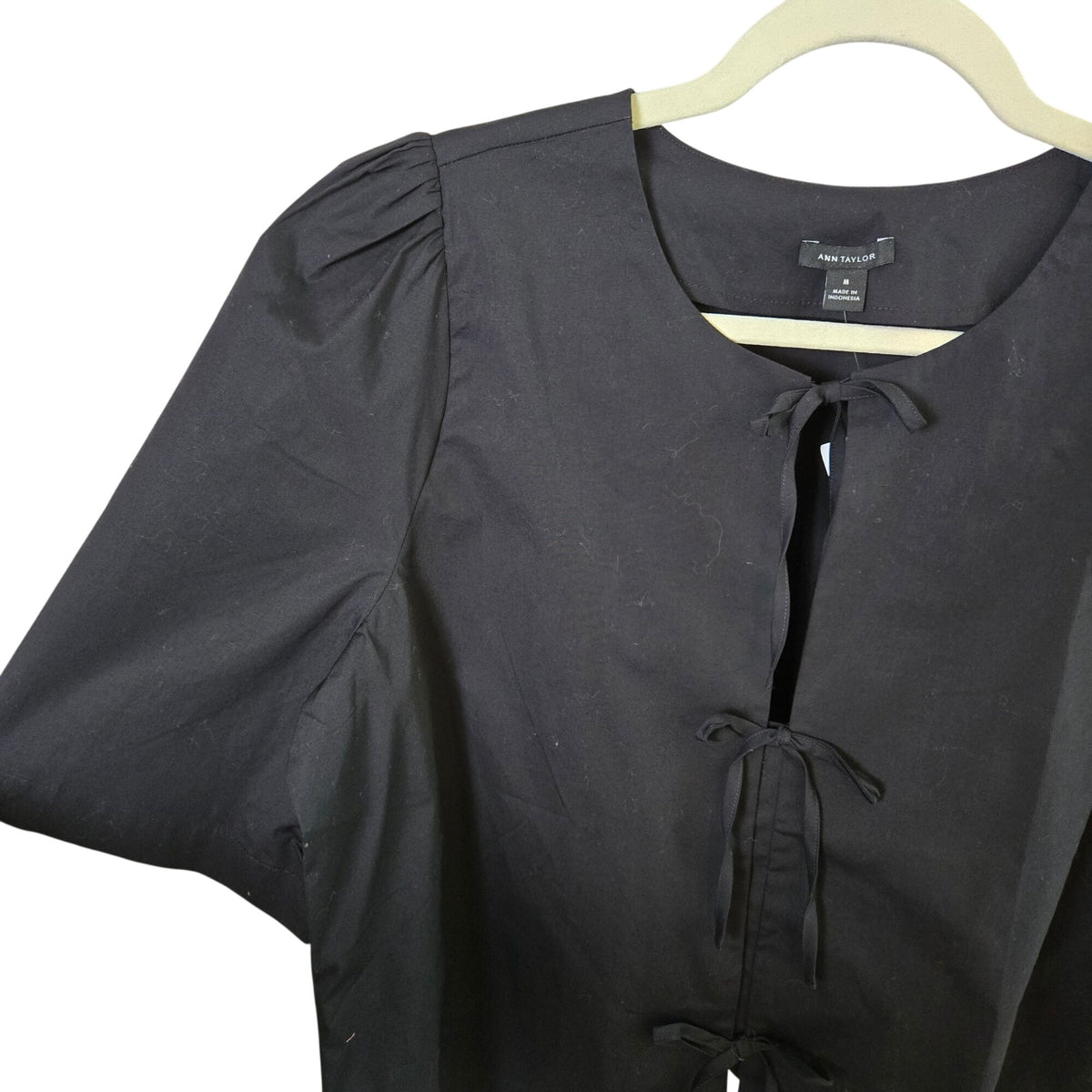 NWT Ann Taylor Three Tie Puff Sleeve Slightly Cropped Top Size Medium