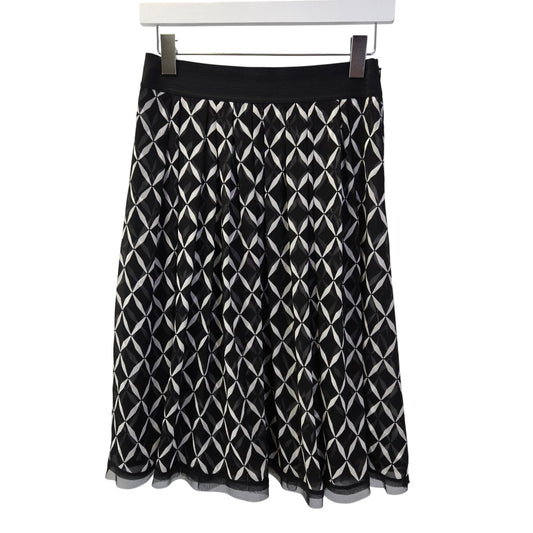 White House Black Market Chiffon Diamond Print Skirt Size 4