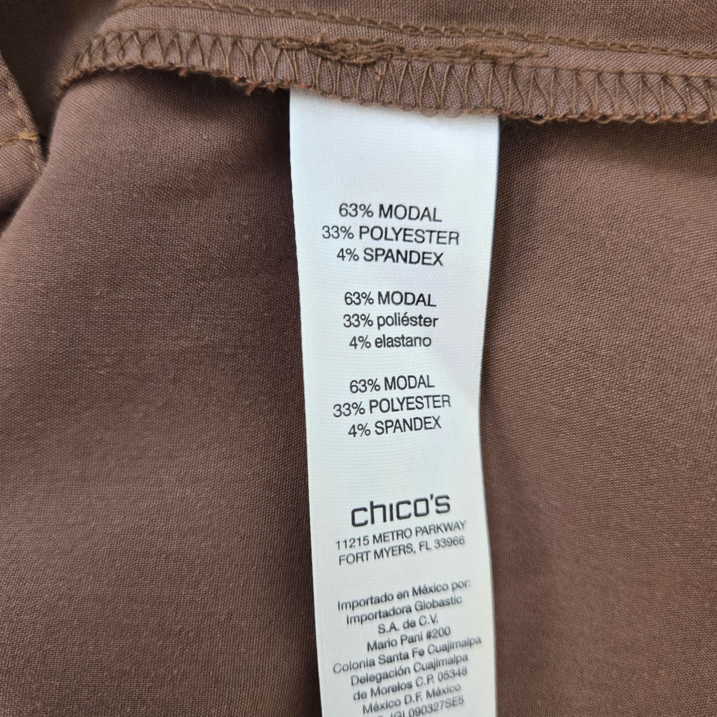 NWT Chico's Silky Soft Relaxed Hidden Button Down Shirt Size Chico's 2/Large