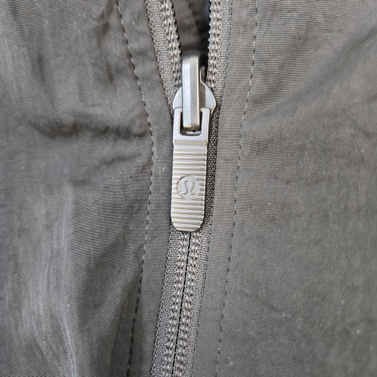 Lululemon Non-Stop Reversible Bomber Jacket Raw Linen in Black Size 8