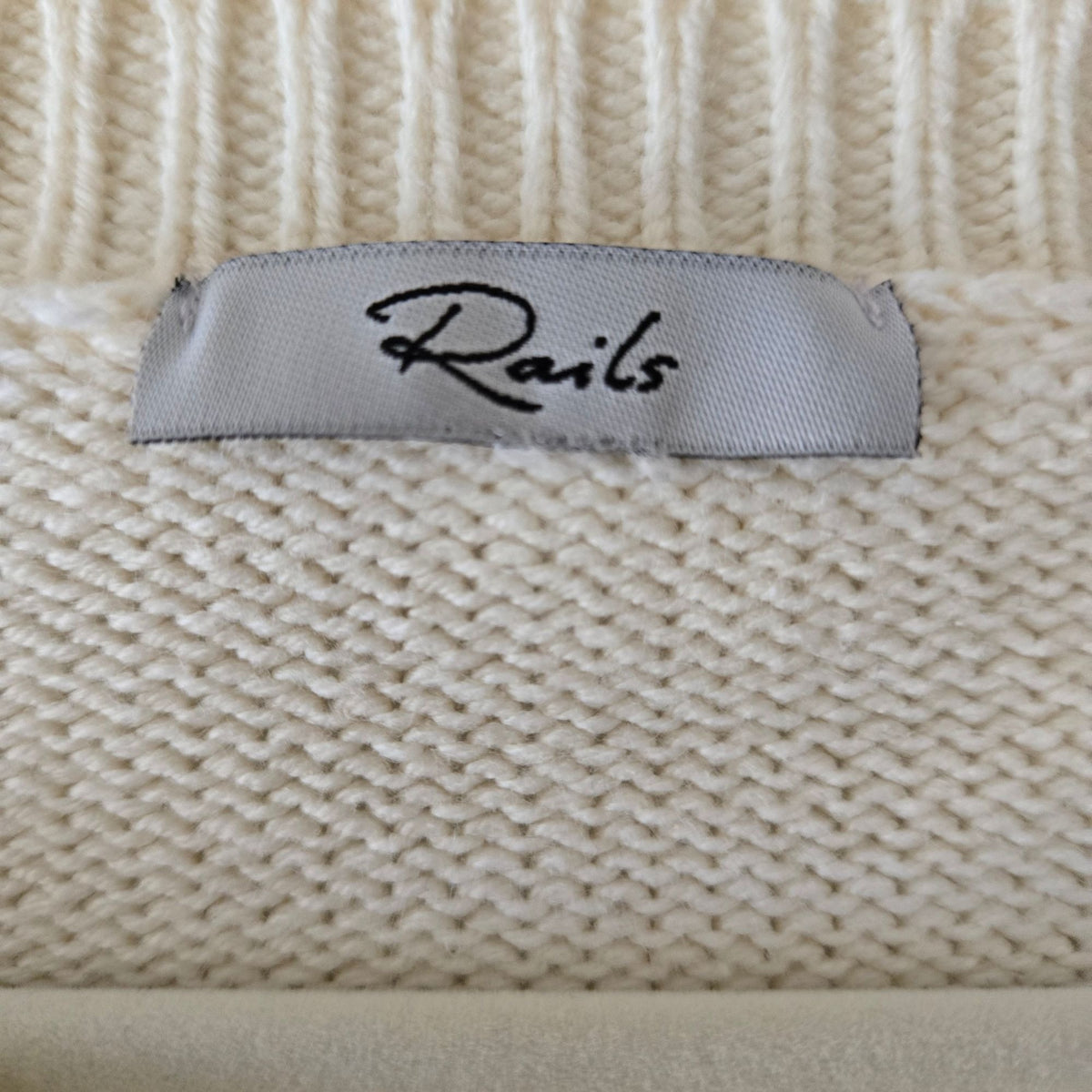 Rails Perci Neutral Animal Star Cropped Boxy Sweater Size Medium (est)