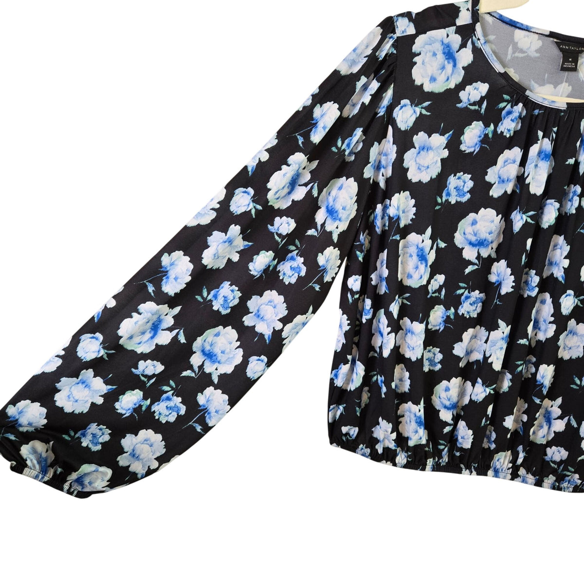 NWT Ann Taylor Floral Puff Sleeve Slightly Cropped Blouse Size Medium