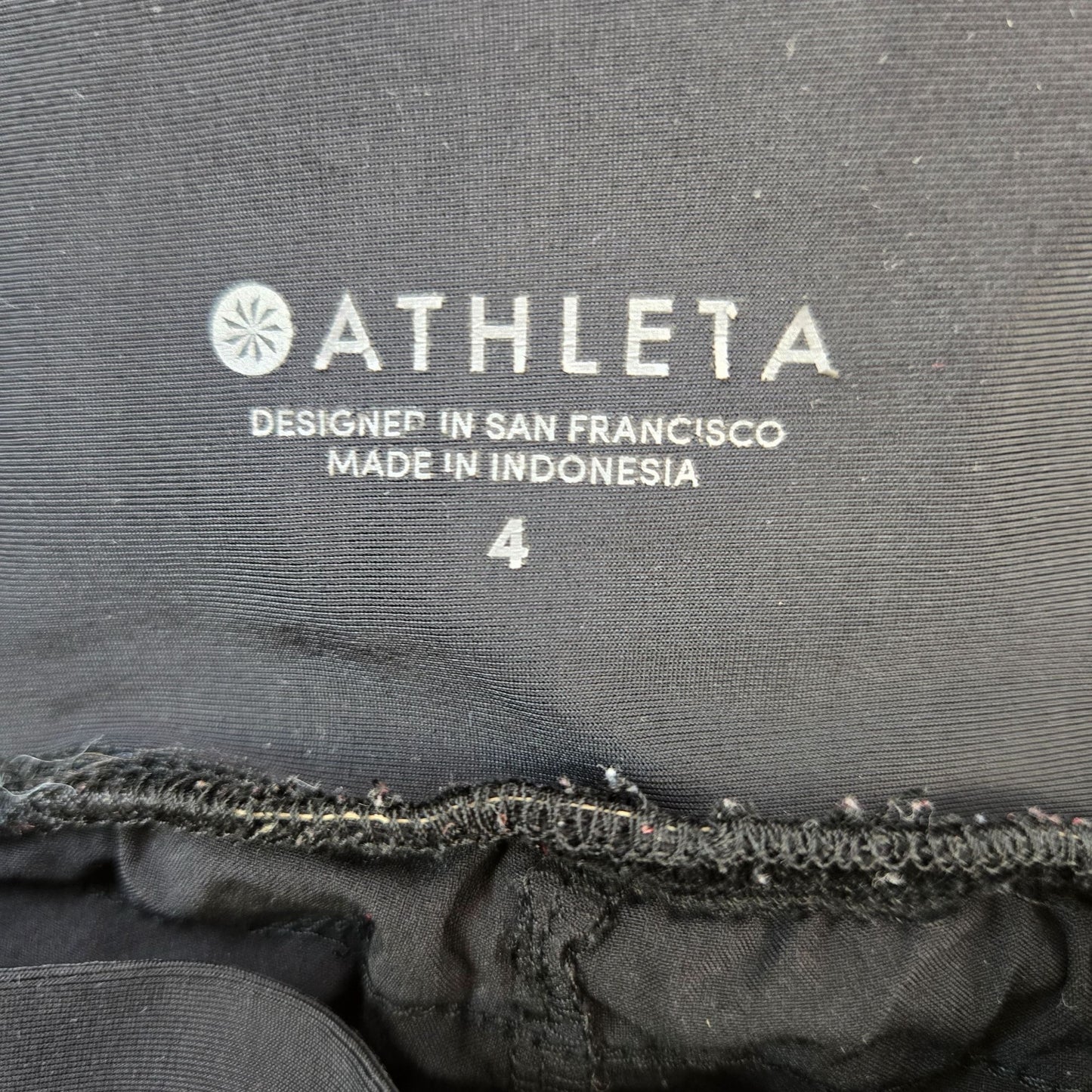 Athleta Sutton High Rise Cargo Jogger Pants Size 4