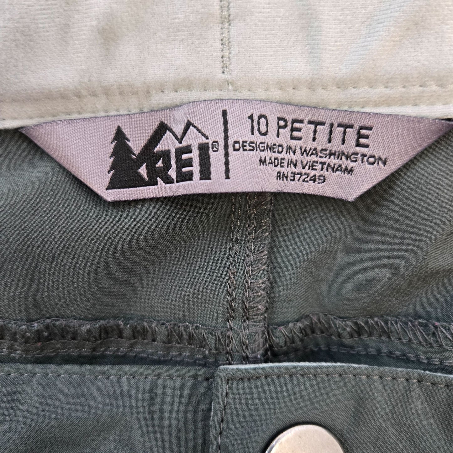 REI Convertible Activewear Pants Size 10 Petite