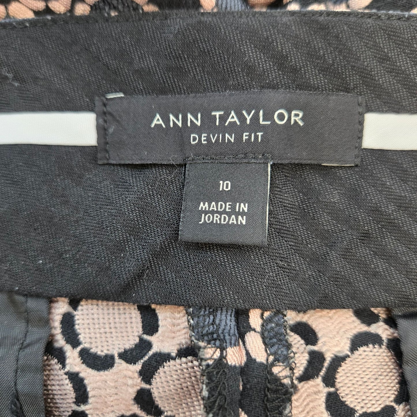 Ann Taylor Devin Fit Floral Jacquard Print Ankle Pants Size 10