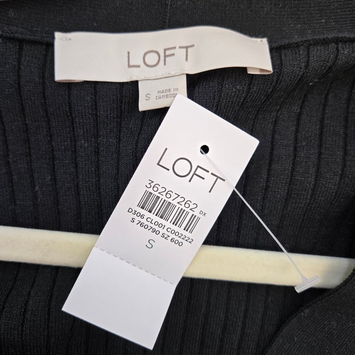 NWT Loft Ribbed Cardigan V-Neck Sweater Size Small