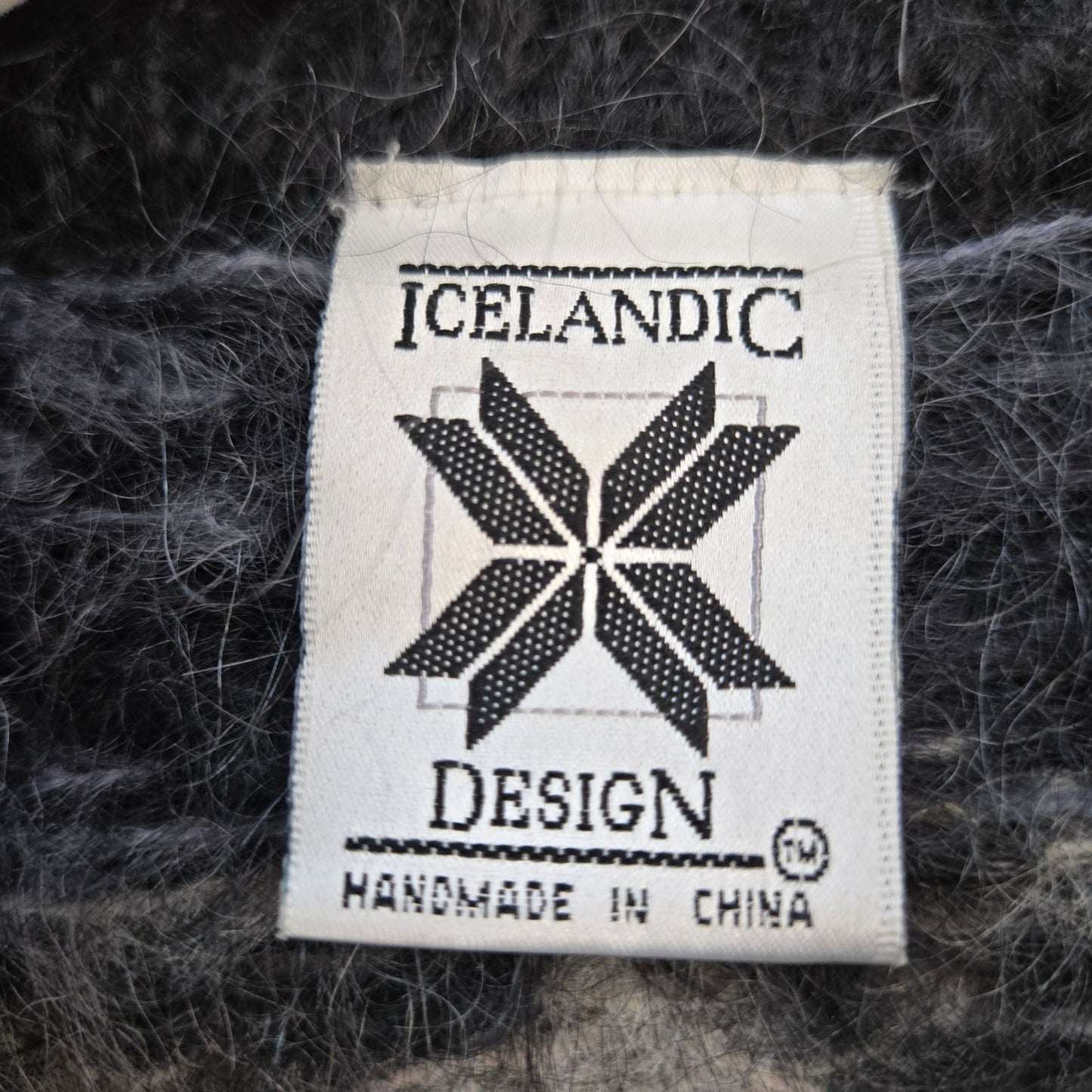 Icelandic Design Wool & Mohair Blend Floral Scalloped Neck Sweater Size S/M