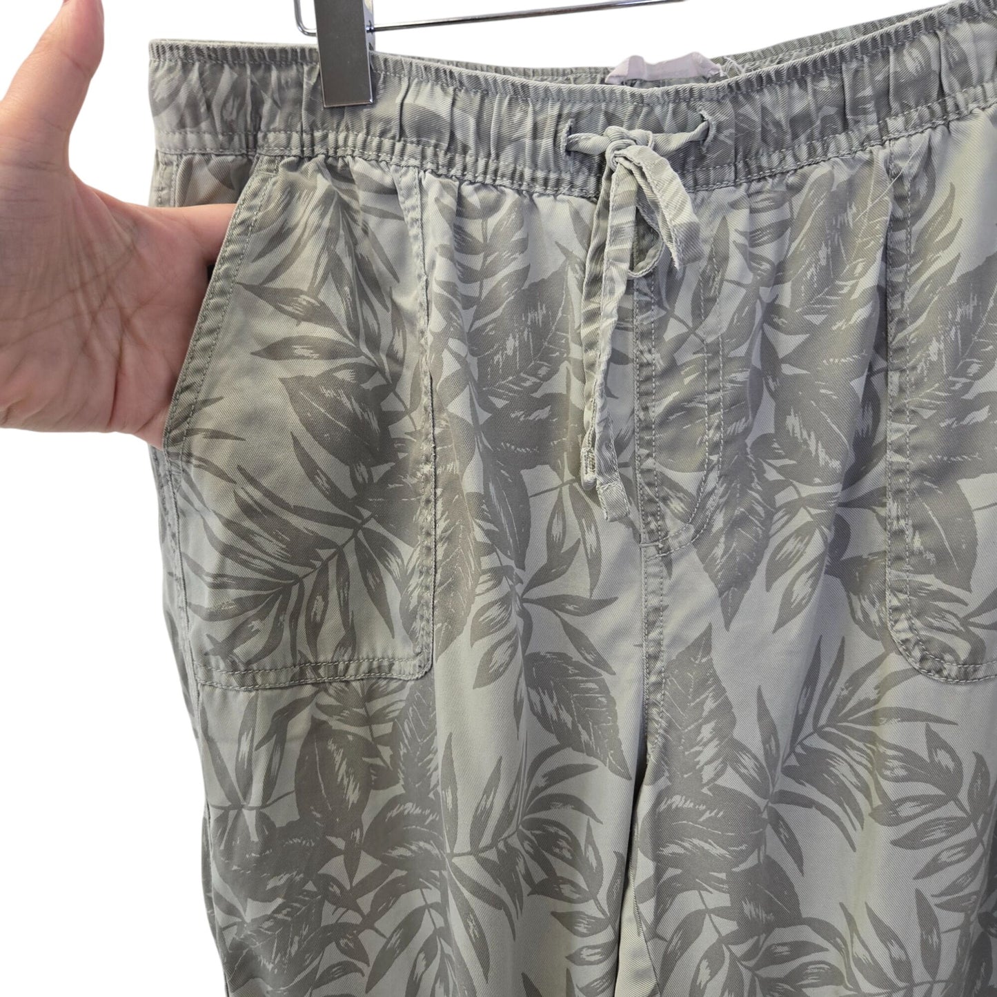 C&C California 100% Lyocell Tropical Print Jogger Pants Size Large
