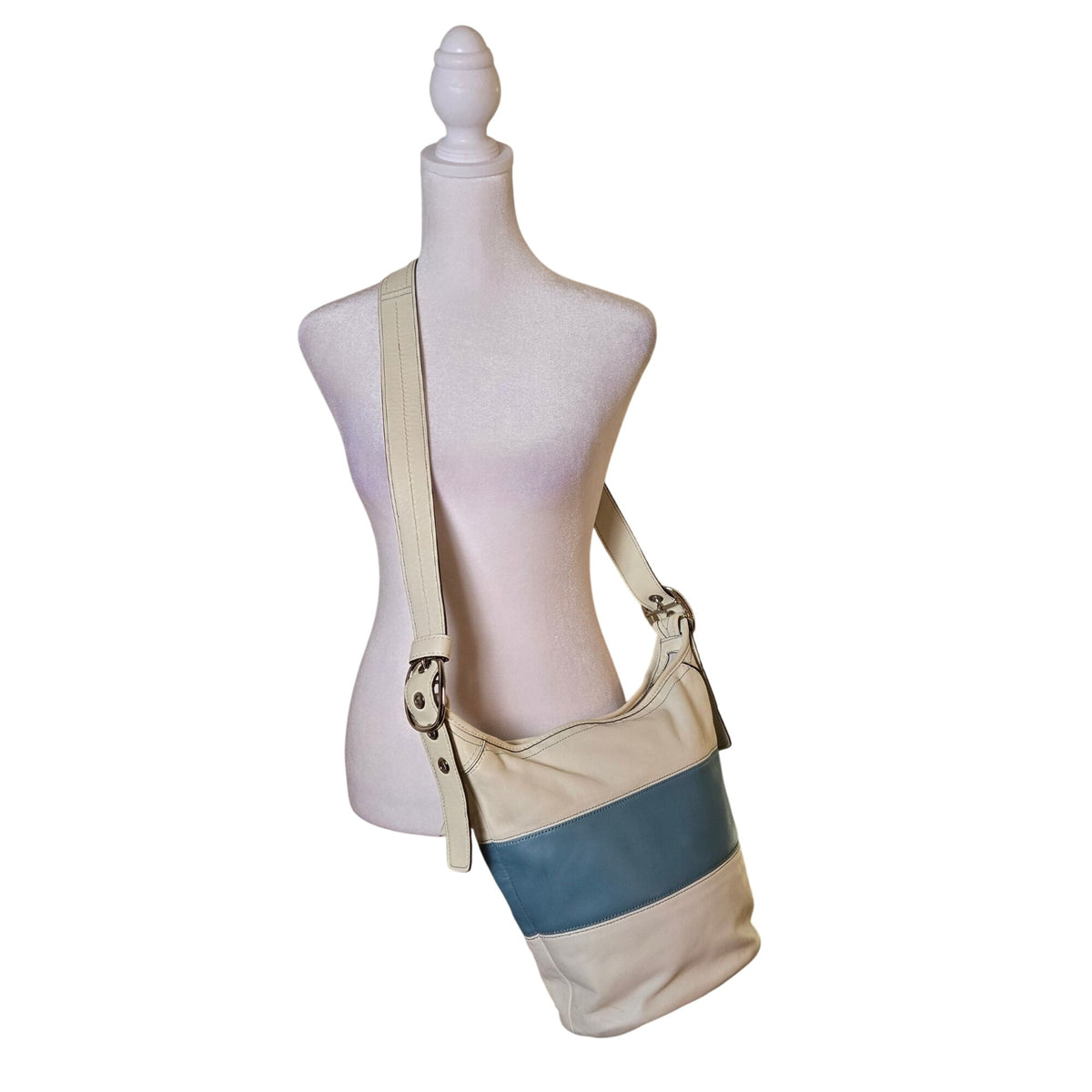 Coach Factory Vintage Rugby Stripe Leather Bucket Shoulder Bag