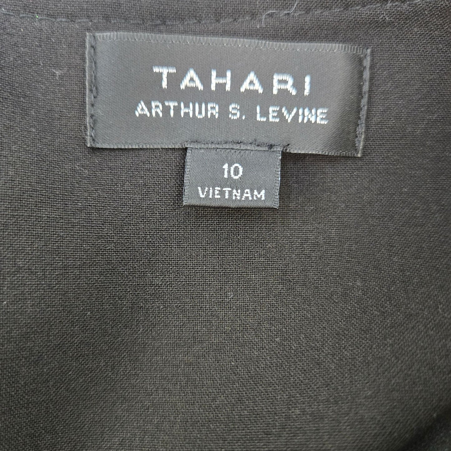 NWT Tahari Daisy Little Black Shift Dress with Pockets Size 10