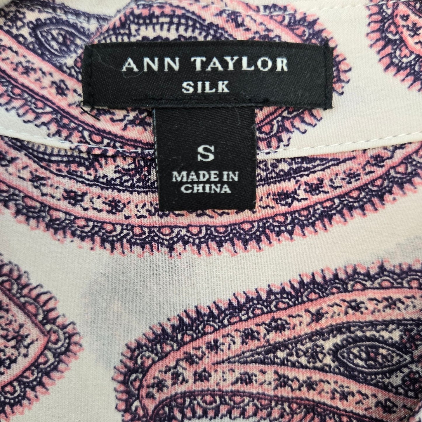 Ann Taylor 100% Silk Paisley Print Button Down Blouse Size Small