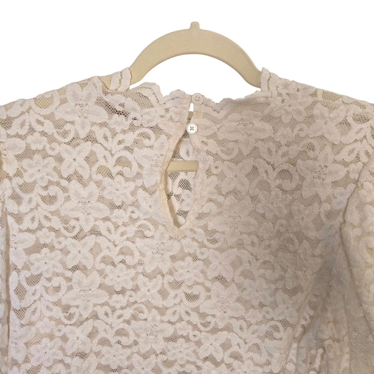 NWOT Loft Brushed Lace Mock Neck Puff Sleeve Top Size Medium
