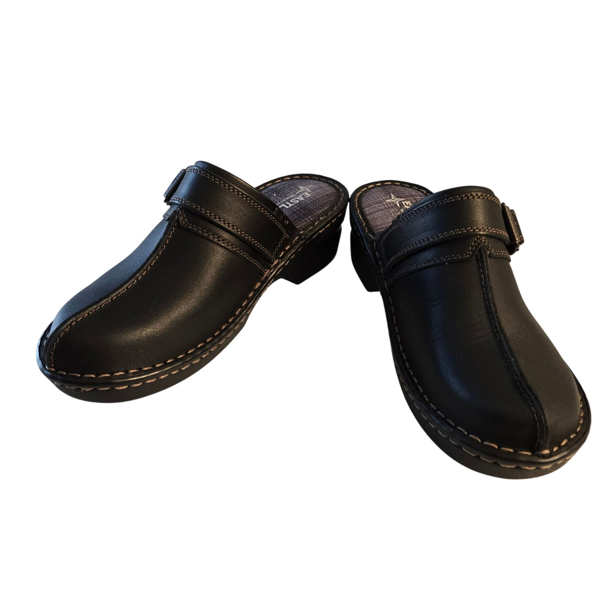 Eastland Mae Leather Clogs Size 7.5
