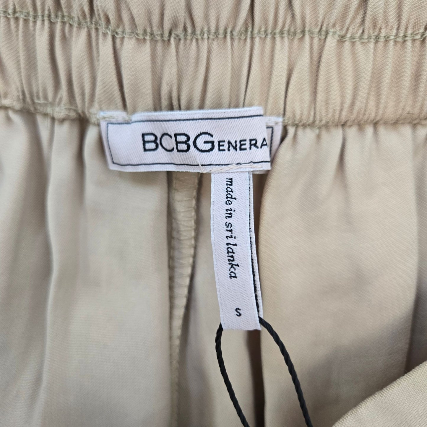 NWT BCBGeneration Tapered High Rise Trouser Pants in Sand Size Small