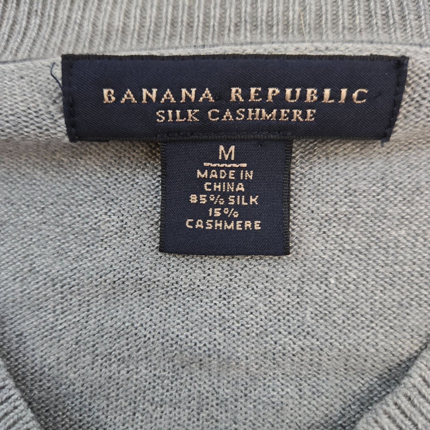 Banana Republic Silk & Cashmere Blend V-Neck Sweater Size Medium