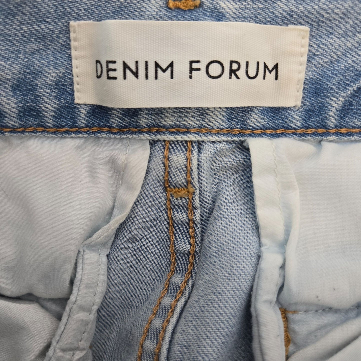 Denim Forum The '90s Millie Hi-rise Cargo Jean Size 27