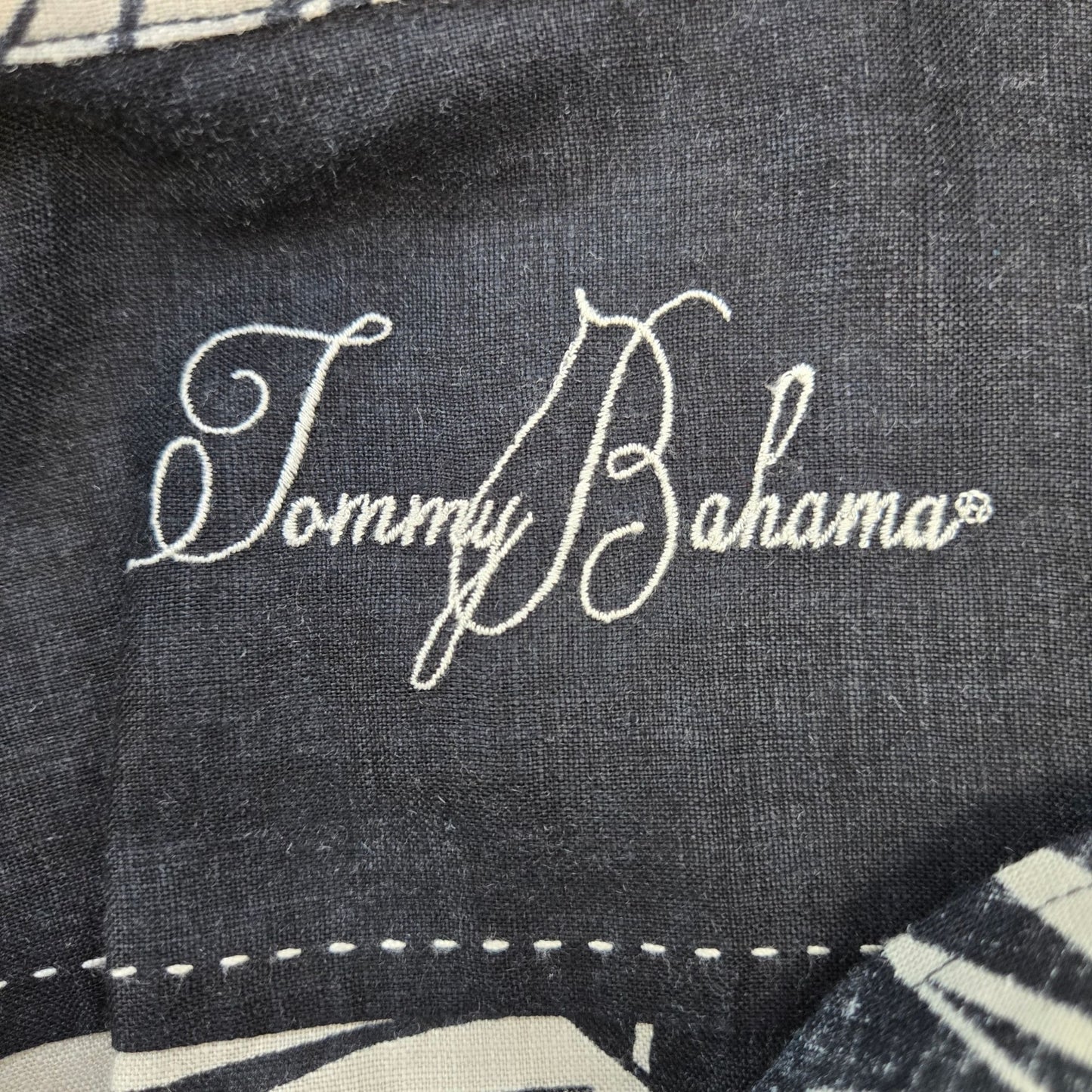 Tommy Bahama 100% Linen Palm Print Short Sleeve Button Down Shirt Size Large