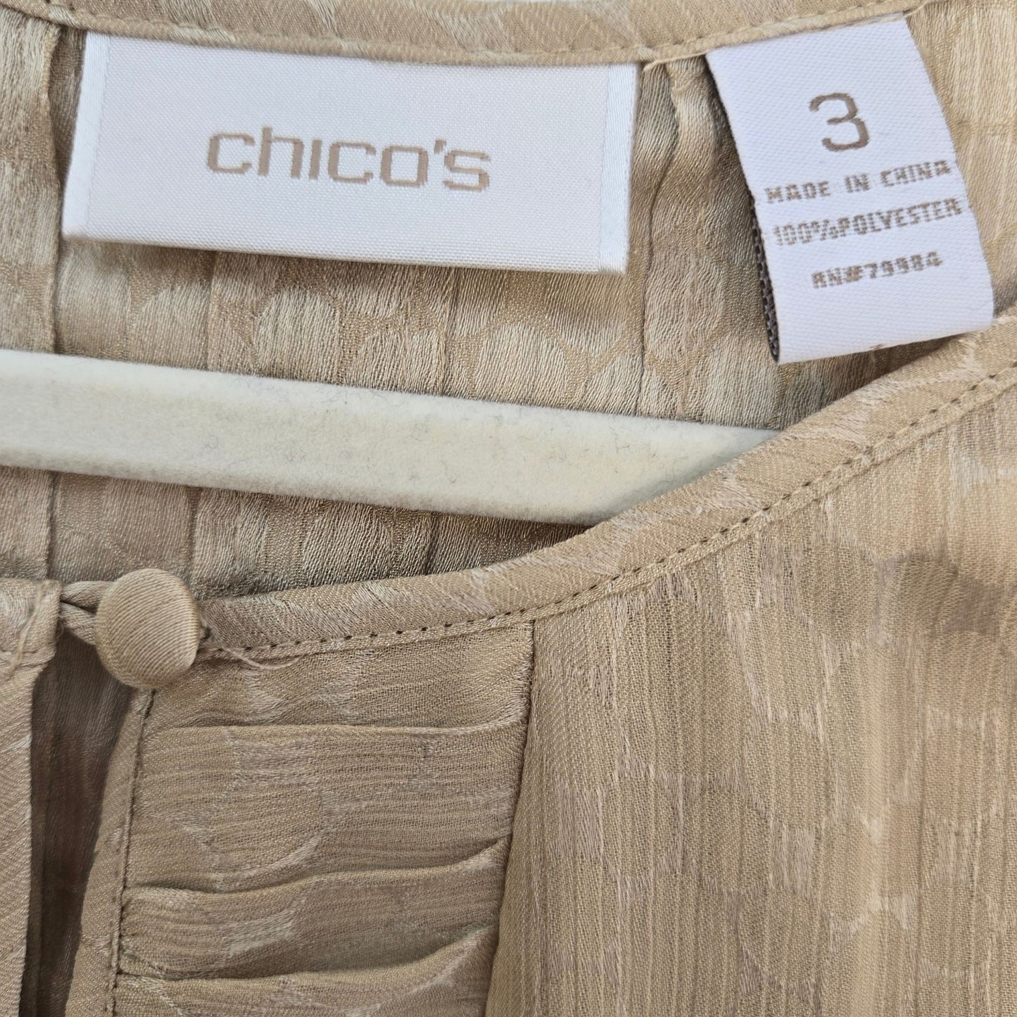 Chico's Circle Print Pleat Detail Blouse Size Chico's 3/XL