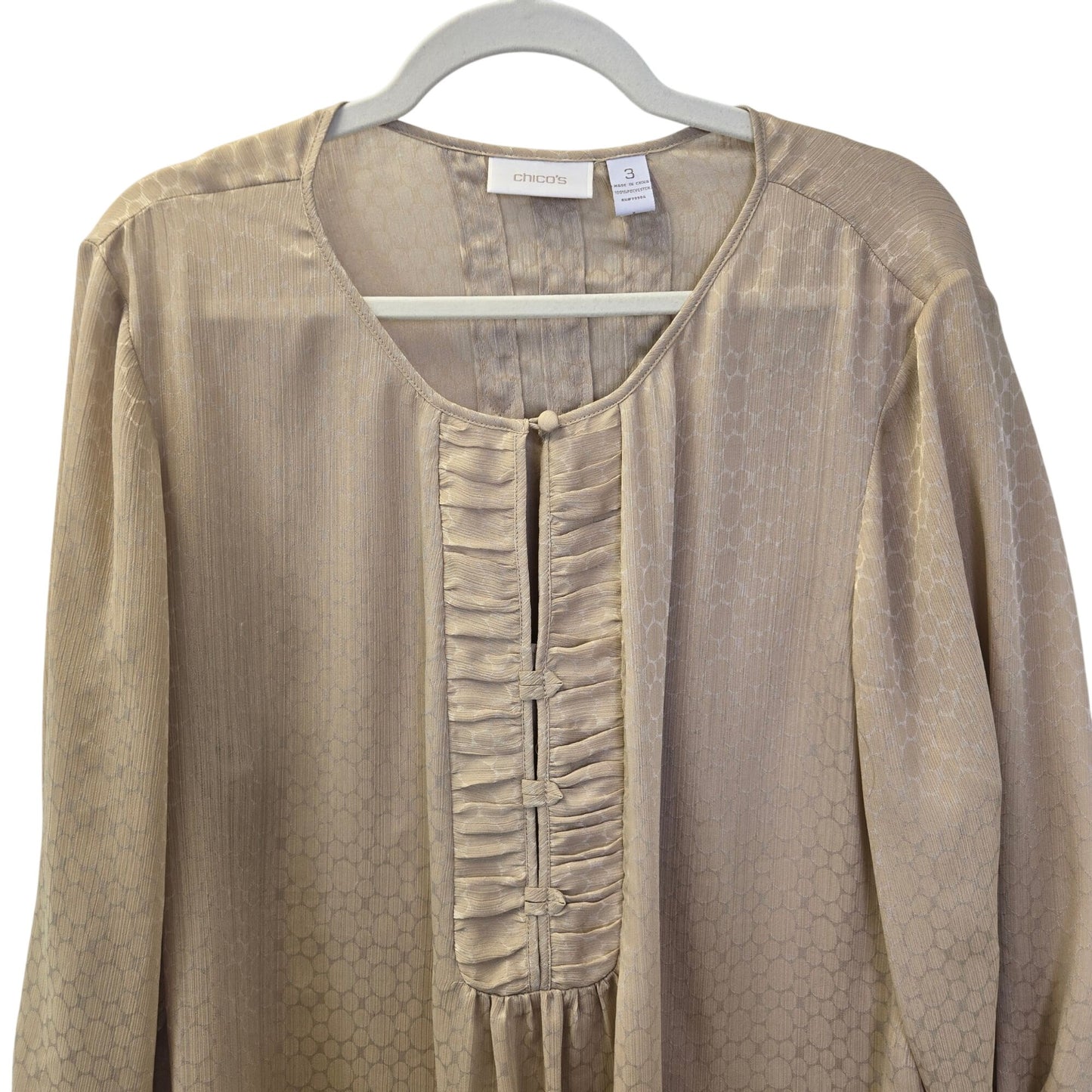 Chico's Circle Print Pleat Detail Blouse Size Chico's 3/XL