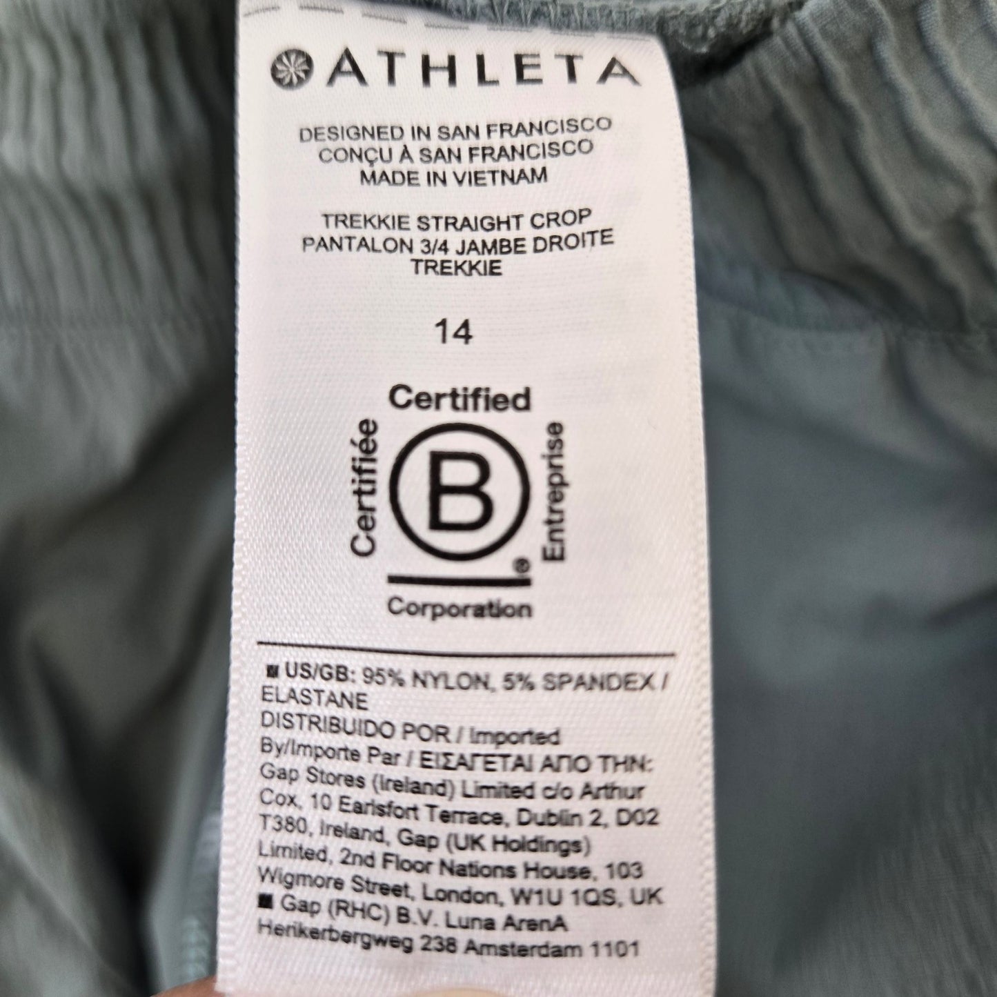 Athleta Trekkie Straight Crop Pant Minimalistic Green Size 14